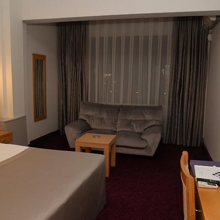 Hande Hotel Mustafakemalpaşa 外观 照片