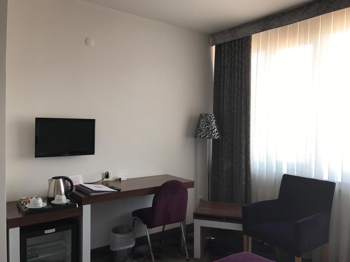 Hande Hotel Mustafakemalpaşa 外观 照片