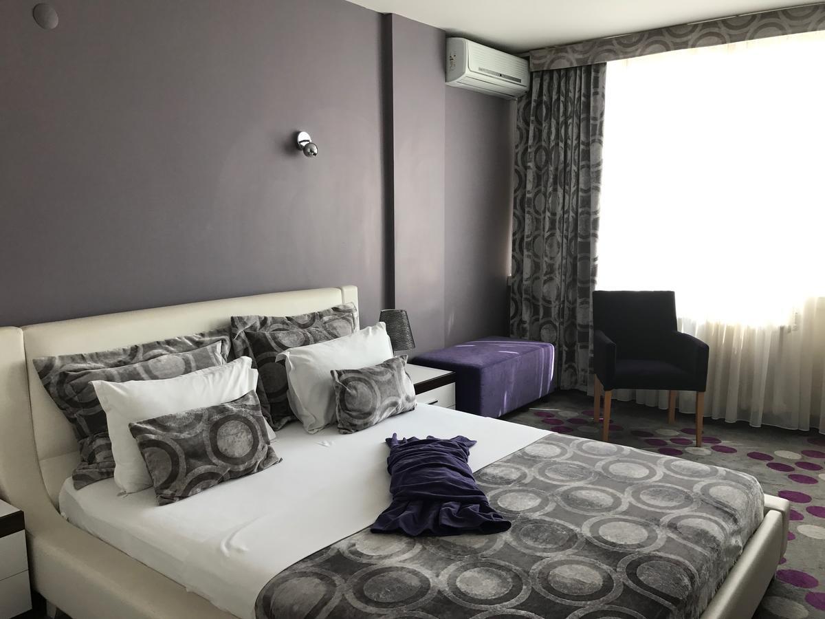 Hande Hotel Mustafakemalpaşa 外观 照片