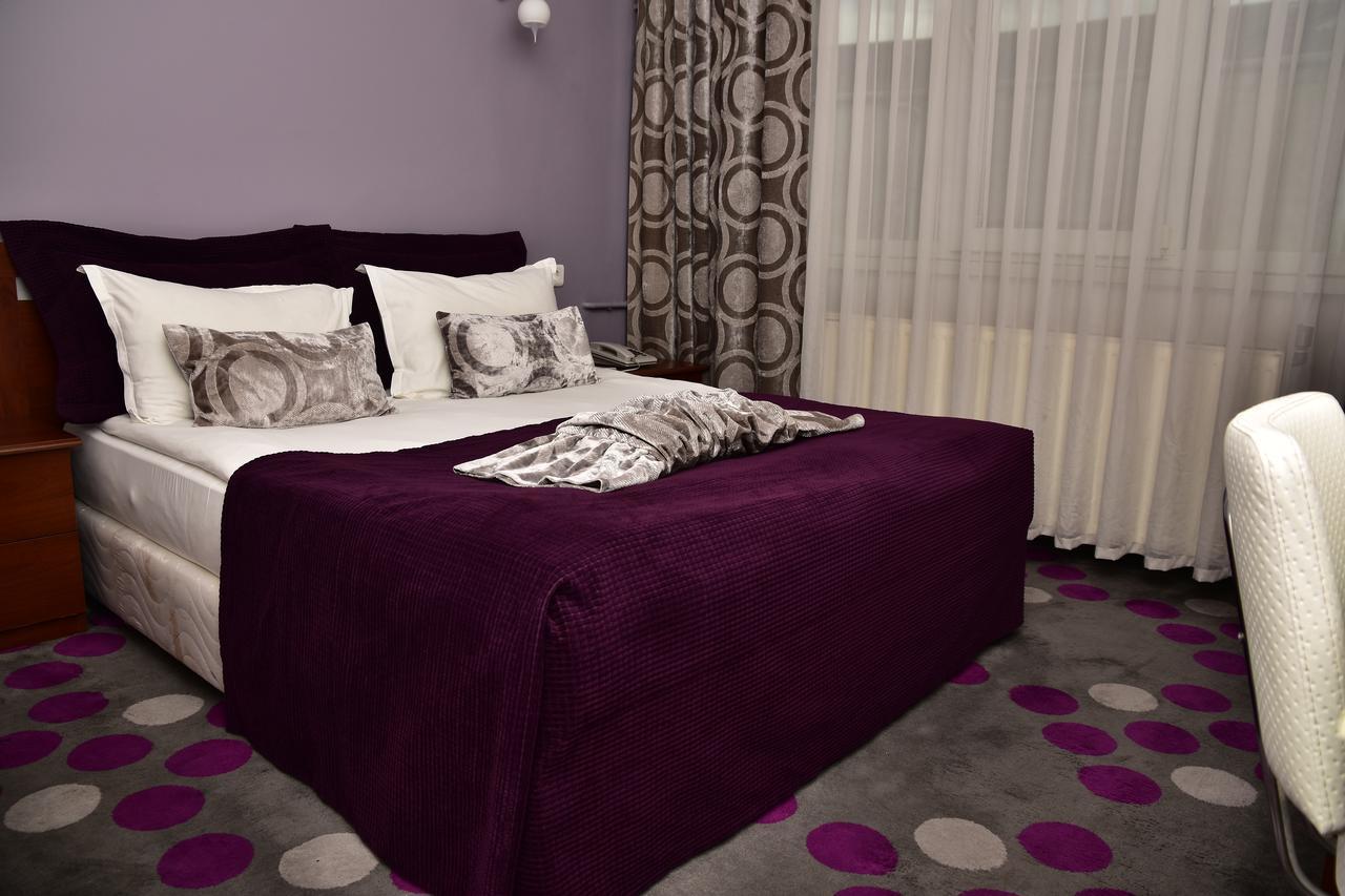 Hande Hotel Mustafakemalpaşa 外观 照片