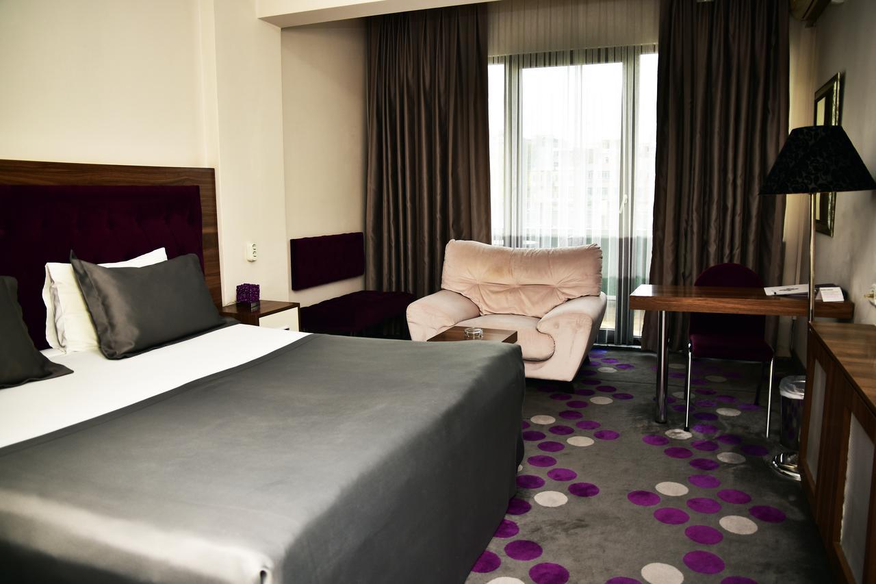 Hande Hotel Mustafakemalpaşa 外观 照片